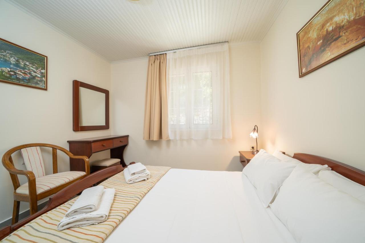 Makis Village-Apartments Agia Efimia Exteriér fotografie