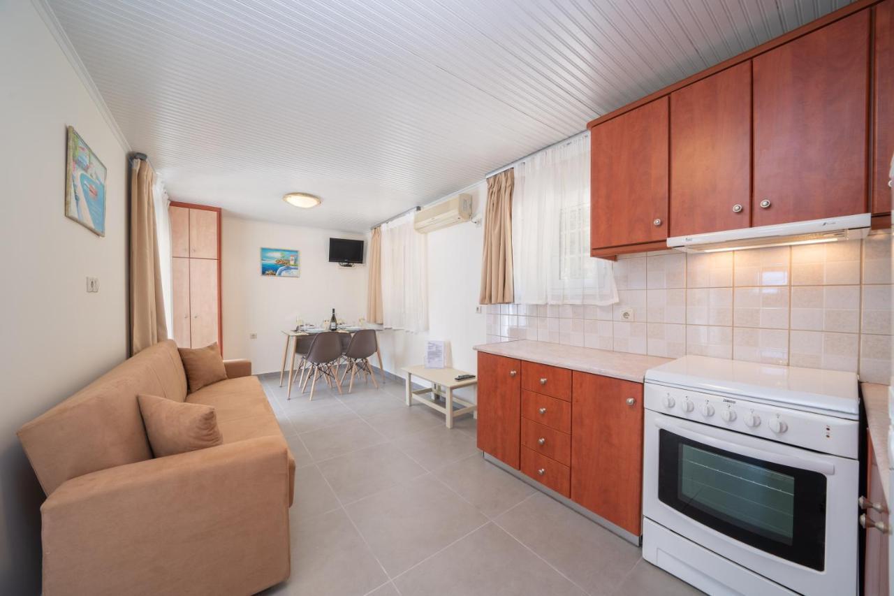 Makis Village-Apartments Agia Efimia Exteriér fotografie