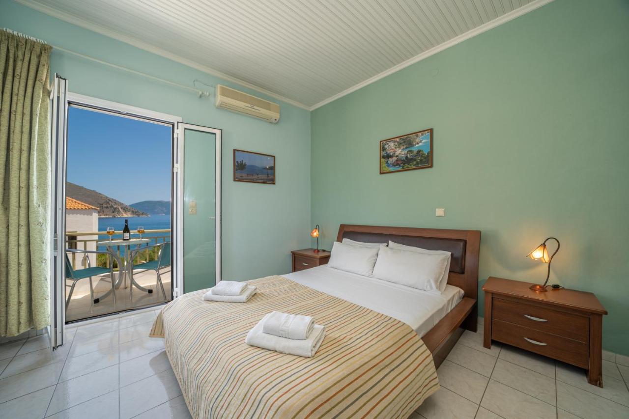 Makis Village-Apartments Agia Efimia Exteriér fotografie